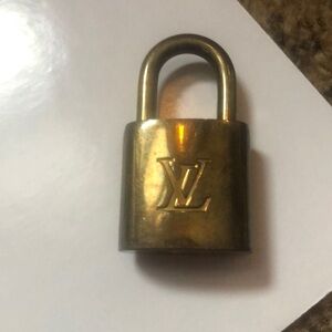 Louis Vuitton Brass Lock #332 (no key)